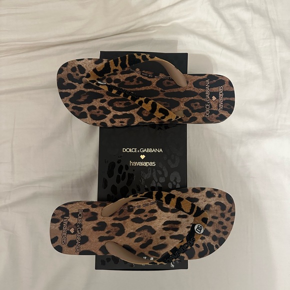 Dolce&Gabbana x Havaianas Leopard Print Flip Flops - Picture 1 of 6